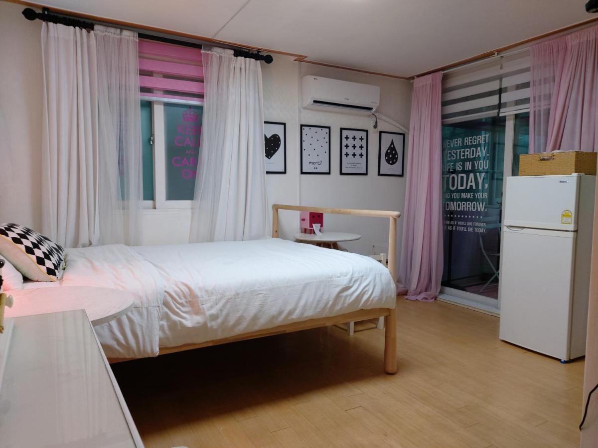 Han River Residence & Guesthouse Seoul Exteriör bild
