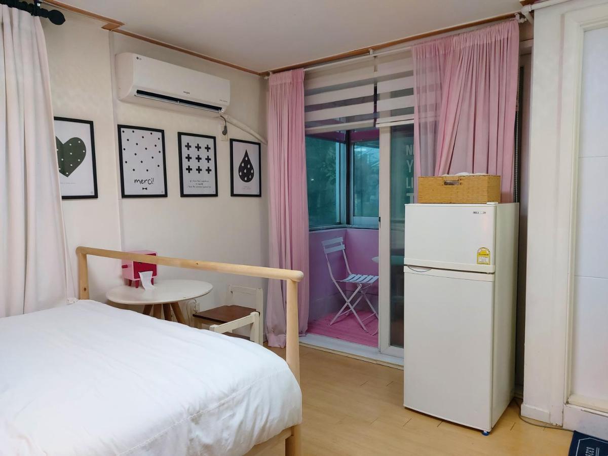 Han River Residence & Guesthouse Seoul Exteriör bild
