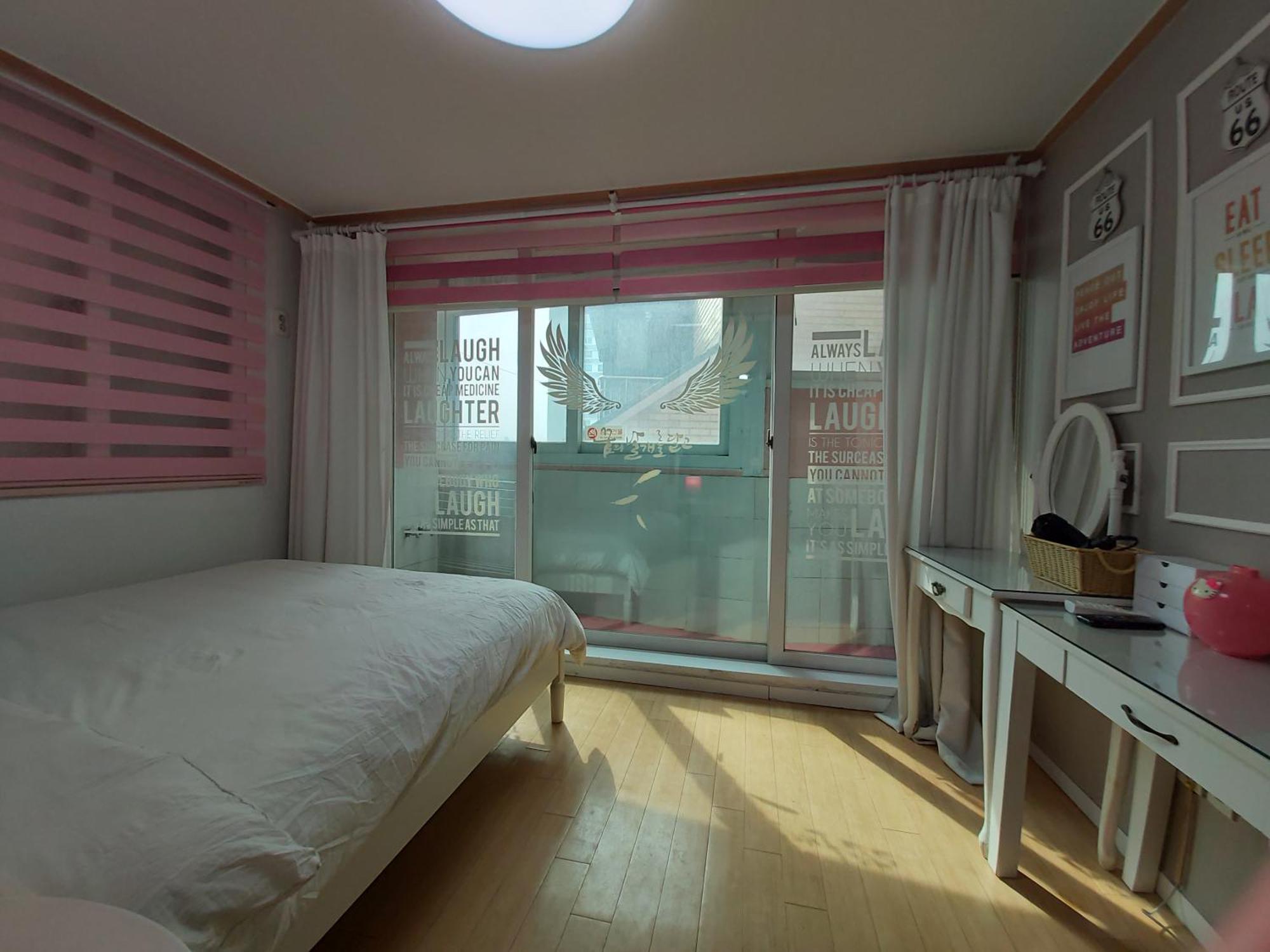 Han River Residence & Guesthouse Seoul Exteriör bild
